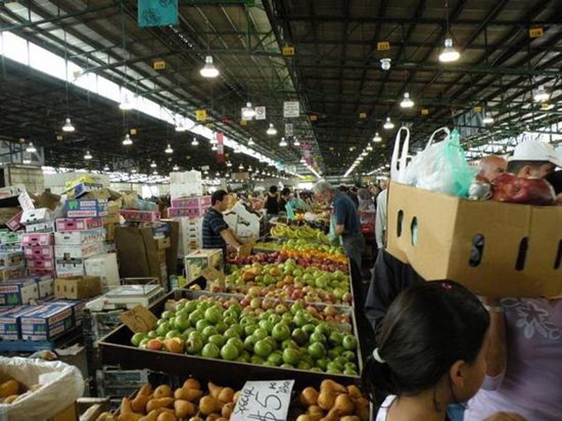 广州青龙林服饰:女装批发,打造个性化时尚品牌形象